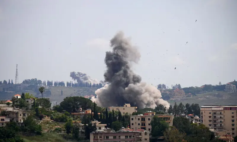 Israel strikes southern Lebanon despite new ceasefire deal