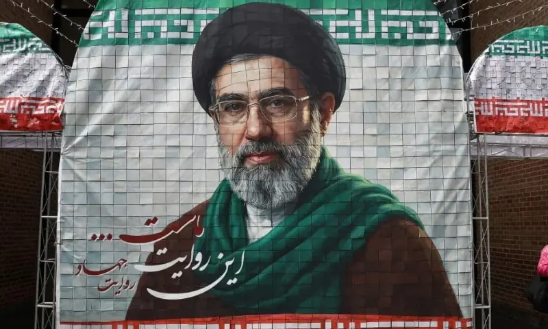 دشمن کی شکست کے بعد ملک میں انتشار کا خطرہ ہے: ایرانی سپریم لیڈر کی وارننگ