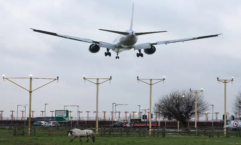 Middle East airlines face $4.3bn loss as war disruption hits travel