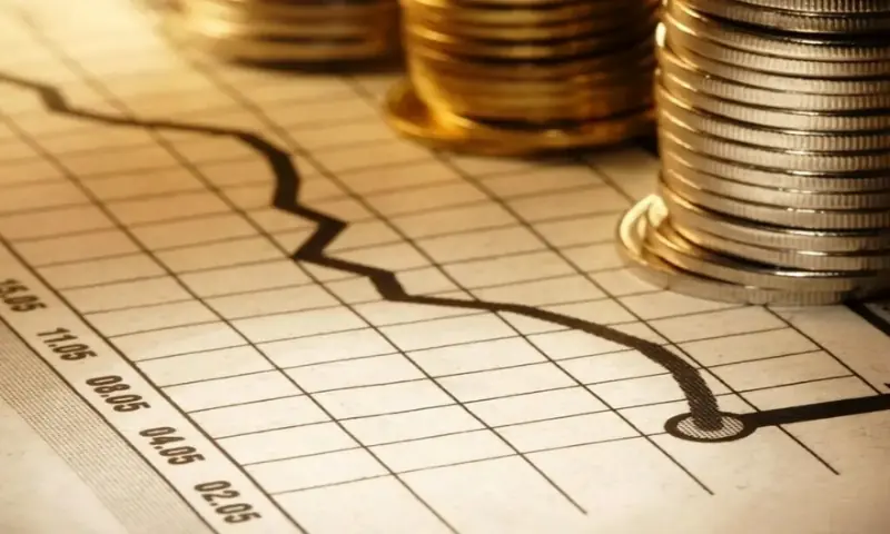 The missing budget debate: Pakistan&rsquo;s savings collapse