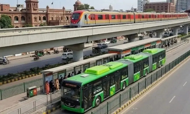 پنجاب میں مفت ٹرانسپورٹ کی سہولت ختم، اب کرایہ دینا ہوگا