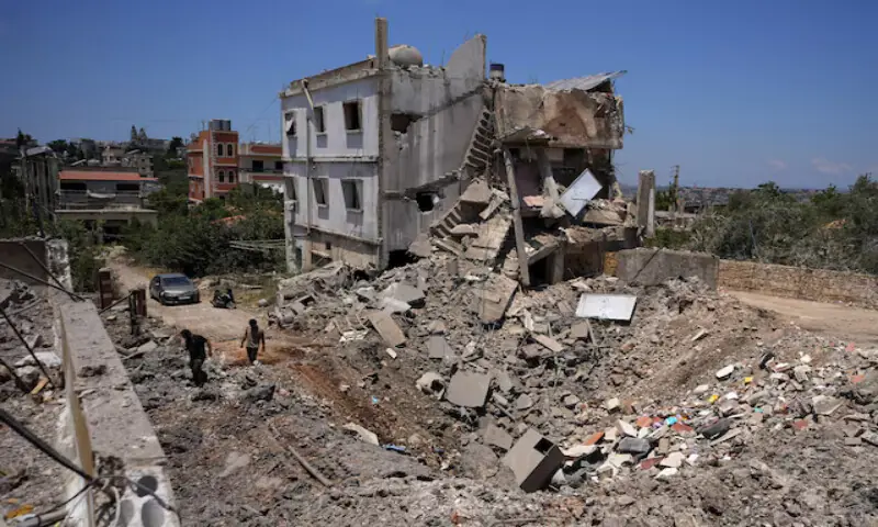 Israeli strikes hit southern Lebanon as US and Iran move toward deal