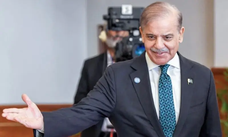 پیٹرول اور ڈیزل کی قیمتوں میں کمی: حکومت نے جمعہ کی چھٹی اور کفایت شعاری اقدامات ختم کر دیے