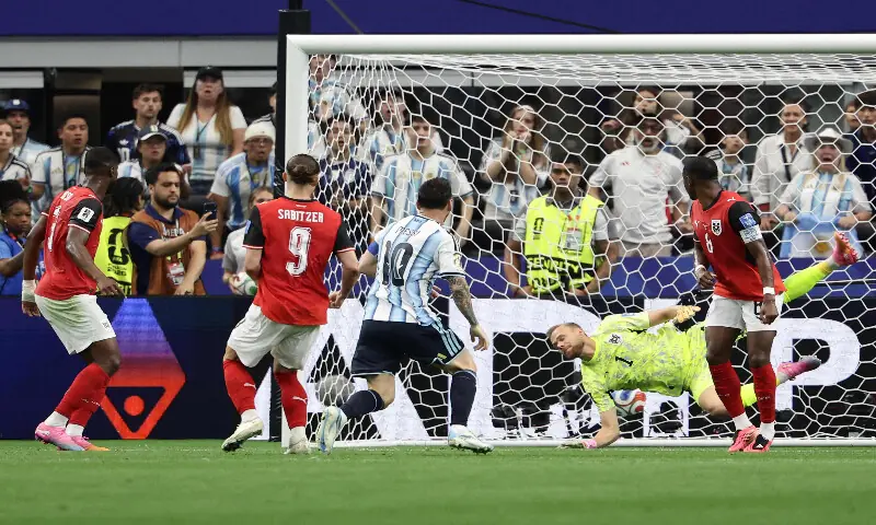 Messi sets World Cup scoring record as Argentina down Austria