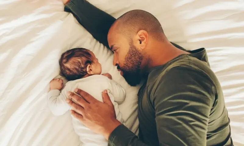 باپ بننے کے بعد مرد کا دماغ کیسے تبدیل ہوتا ہے؟