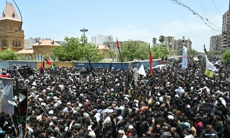 ملک بھر میں یومِ عاشور عقیدت و احترام سے منایا گیا، سخت سیکیورٹی میں مرکزی جلوس اختتام پذیر