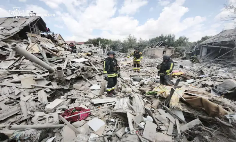 Russian attacks kill five in Ukraine, local officials say