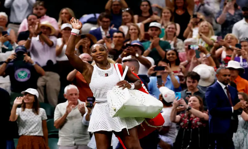 Serena and Wawrinka go down fighting at Wimbledon