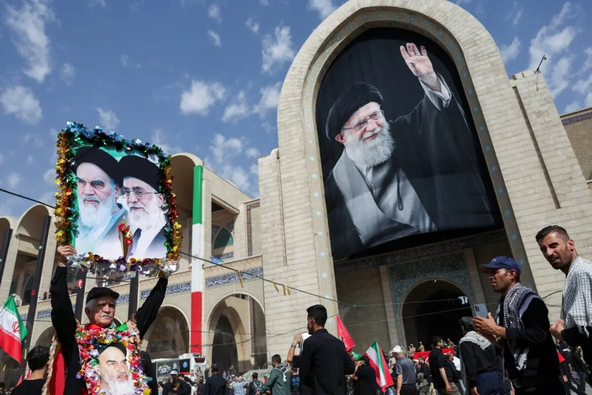 سپریم لیڈر آیت اللہ علی خامنہ ای کی آخری رسومات سپریم لیڈر آیت اللہ علی خامنہ ای کی آخری رسومات