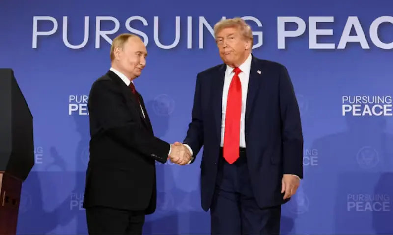 Trump offers to help Putin find deal with Ukraine, also speaks with Zelensky