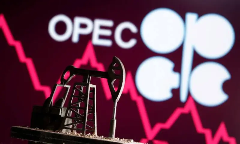 Oil falls after OPEC+ agrees to raise output targets