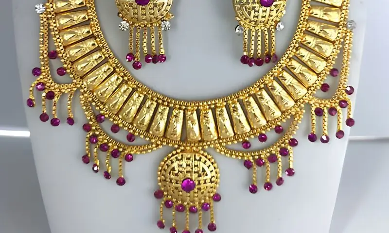 سونا خریدنے والوں کے لیے خوشخبری، فی تولہ قیمت میں آج پھر زبردست کمی