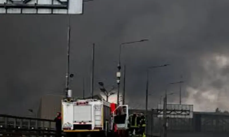 Russia's Ilsky oil refinery catches fire, Taganrog evacuates after drone attacks