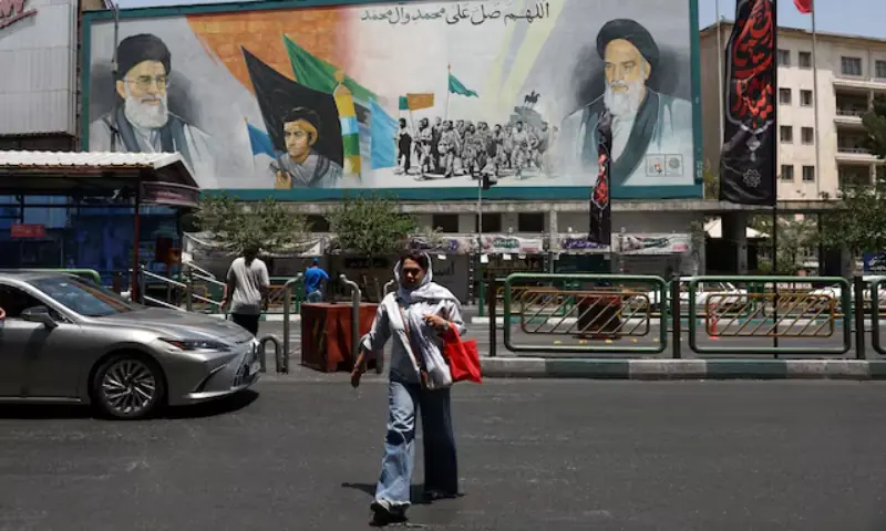 Qatari delegation in Iran, aims to boost mediation role, Tasnim news agency says