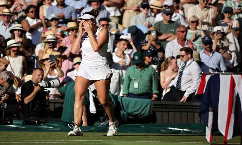 Noskova survives tearful meltdown to win first Wimbledon title