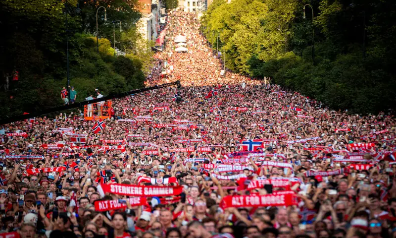 Norway's World Cup heroes welcomed home by 100,000 fans