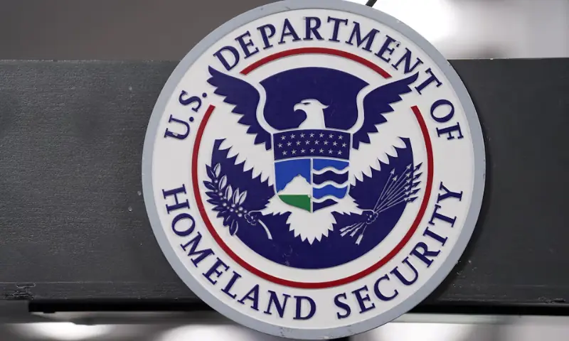 US to tighten visa regulations for foreign students, journalists