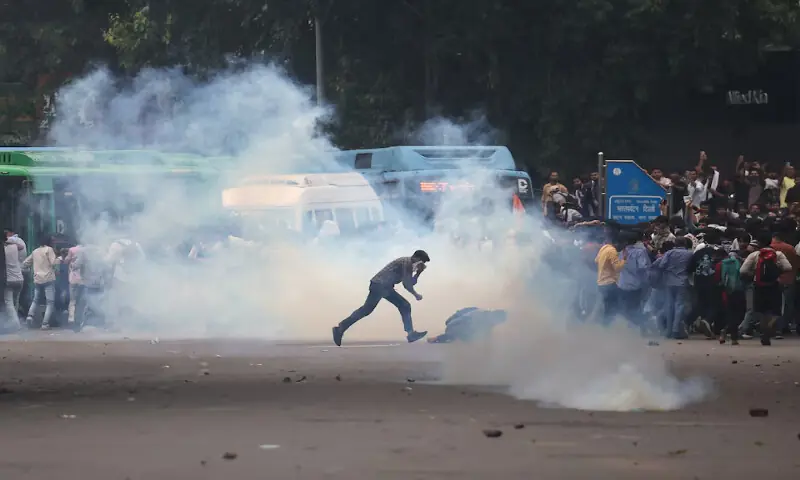 India youth group says protest to continue after Delhi clashes injure 180