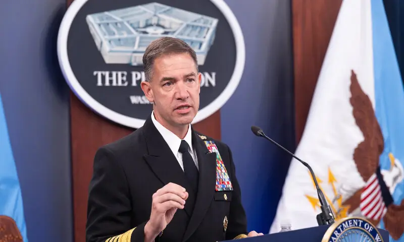 CENTCOM chief urged Trump to halt Hormuz bombing campaign: Report