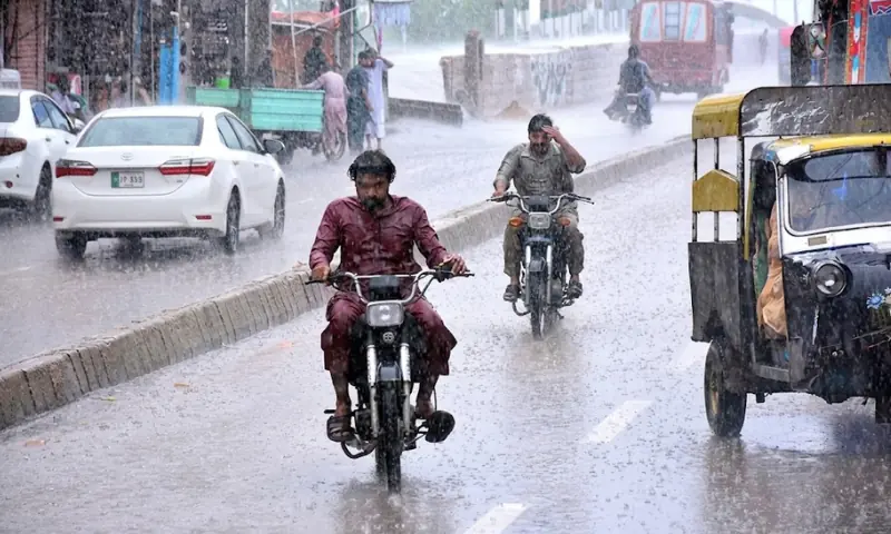 کراچی سمیت ملک کے مختلف حصوں میں کل سے بارشوں کی پیش گوئی