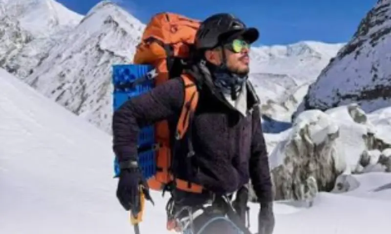 Ten climbers missing after avalanche strikes Broad Peak, rescue efforts underway