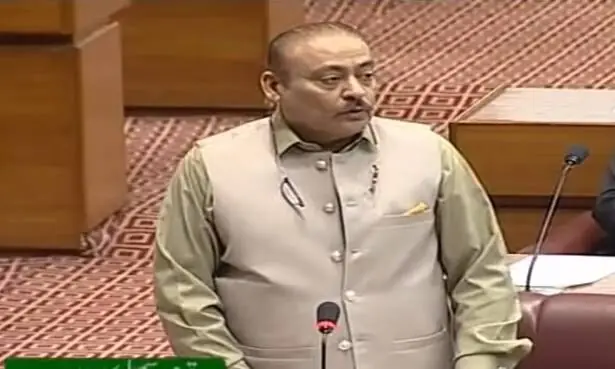 Gunmen open fire at PPP MNA Qadir Patel&rsquo;s Karachi office