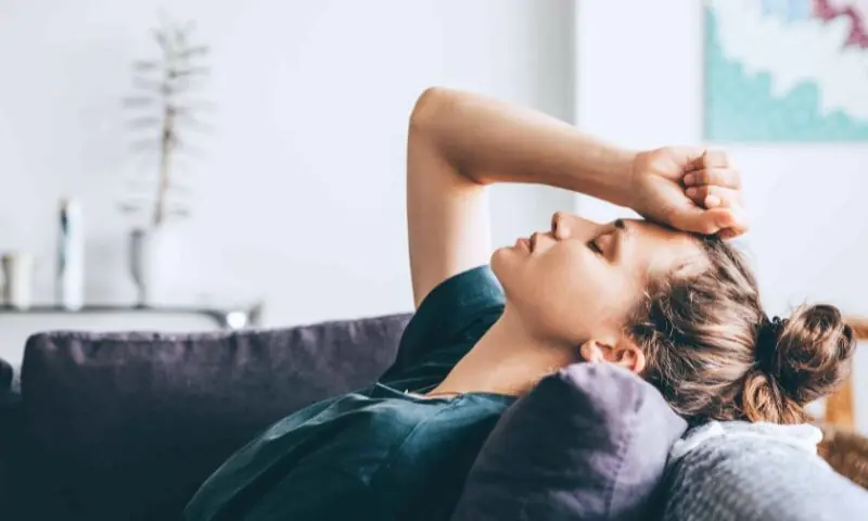 دوپہر کی ہلکی نیند کے بعد سر درد کیوں ہونے لگتا ہے؟