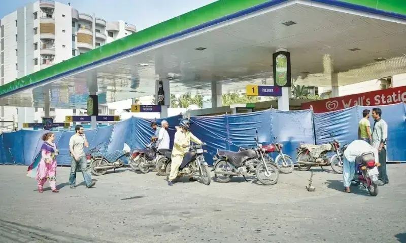 Petrol dealers call off strike after government increases margin