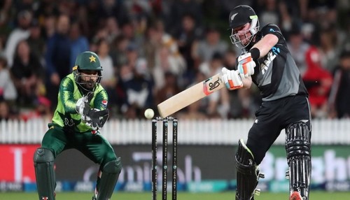 Seifert leads New Zealand home to wrap up Pakistan T20 series