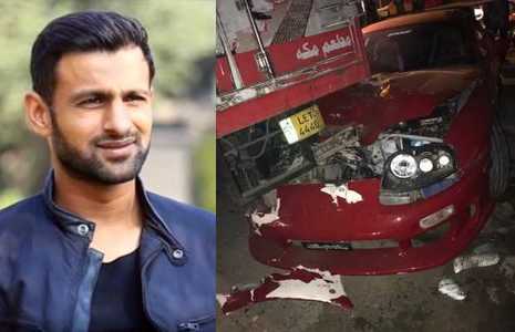 Shoaib Malik react after surviving an accident as his sports car crashed into truck