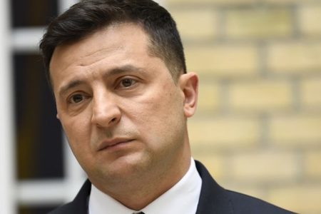 Ukraine leader Zelensky urges Putin to meet in war-torn east