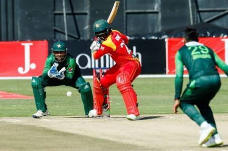 Pakistan beat Zimbabwe by 11 runs in first T20