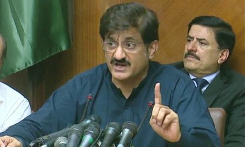 Sindh schools to remain closed, markets to close at 6pm: CM Murad