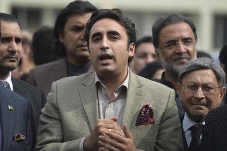 'Incompetent govt&rsquo;s economic policies &lsquo;wrecked&rsquo; every household in the country'