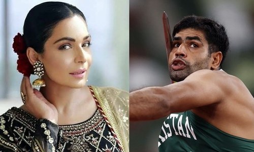 Meera fetes Arshad Nadeem for his "cricket performance"