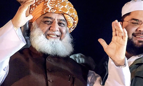 'دھاندلی کی پیداوار حکومت اگر ہمیں انتخابی اصلاحات دے تو یہ قیامت کی نشانی ہے'