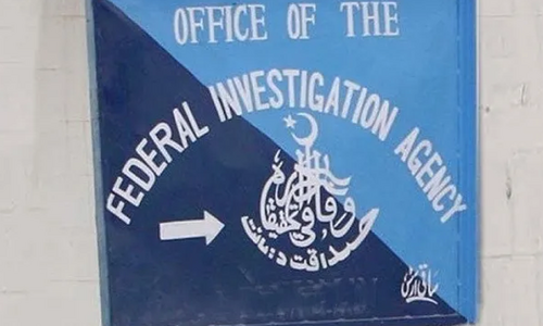 FIA arrests 8 on Hawala business charges