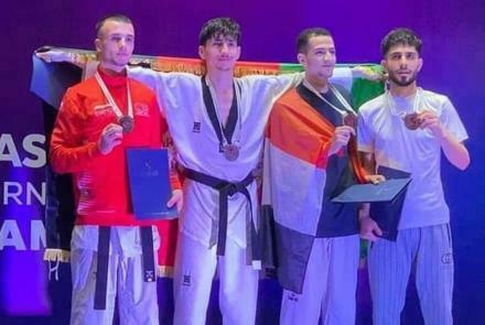 Afghan athlete wins gold medal in Pakistan&rsquo;s G-1 Taekwondo Championship