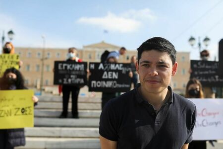 Heavily criticised trial of activists begins in Greece
