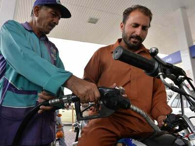 Amid strike-call, PSO and Shell say these petrol stations are still operating