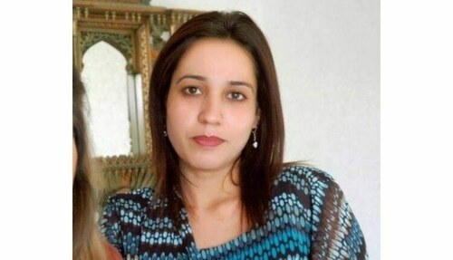 Journalist Ahmad Noorani&rsquo;s wife attacked in Lahore