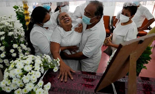 Pakistanis express sympathy after picture of Kumara&rsquo;s mother at funeral goes viral