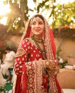 Actor Areeba Habib ties the knot in daytime nikkah ceremony