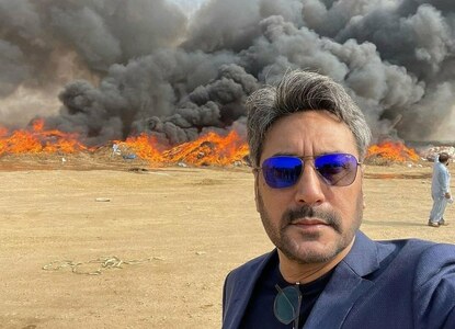 Adnan Siddiqui gifts social media with this year's first meme