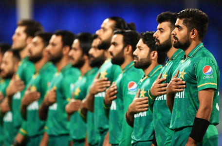 Twitter lauds Pakistani cricketers who painted ICC awards green