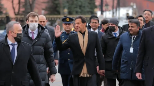 Dark humor descends on Twitter as PM &ldquo;enjoys&rdquo; time in Russia amid Ukraine invasion