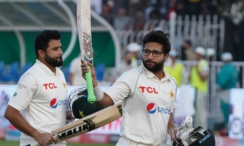 Centurion Imamul Haq helps Pakistan to strong start against Australia in 1st Test