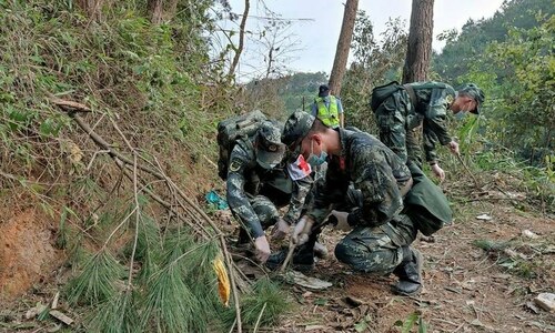 China searches for victims, flight recorders after first plane crash in 12 years