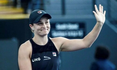 Barty announces shock retirement from tennis aged 25