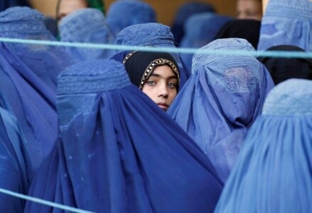 Afghan women defiant, feel &lsquo;imprisoned&rsquo; by order to cover faces